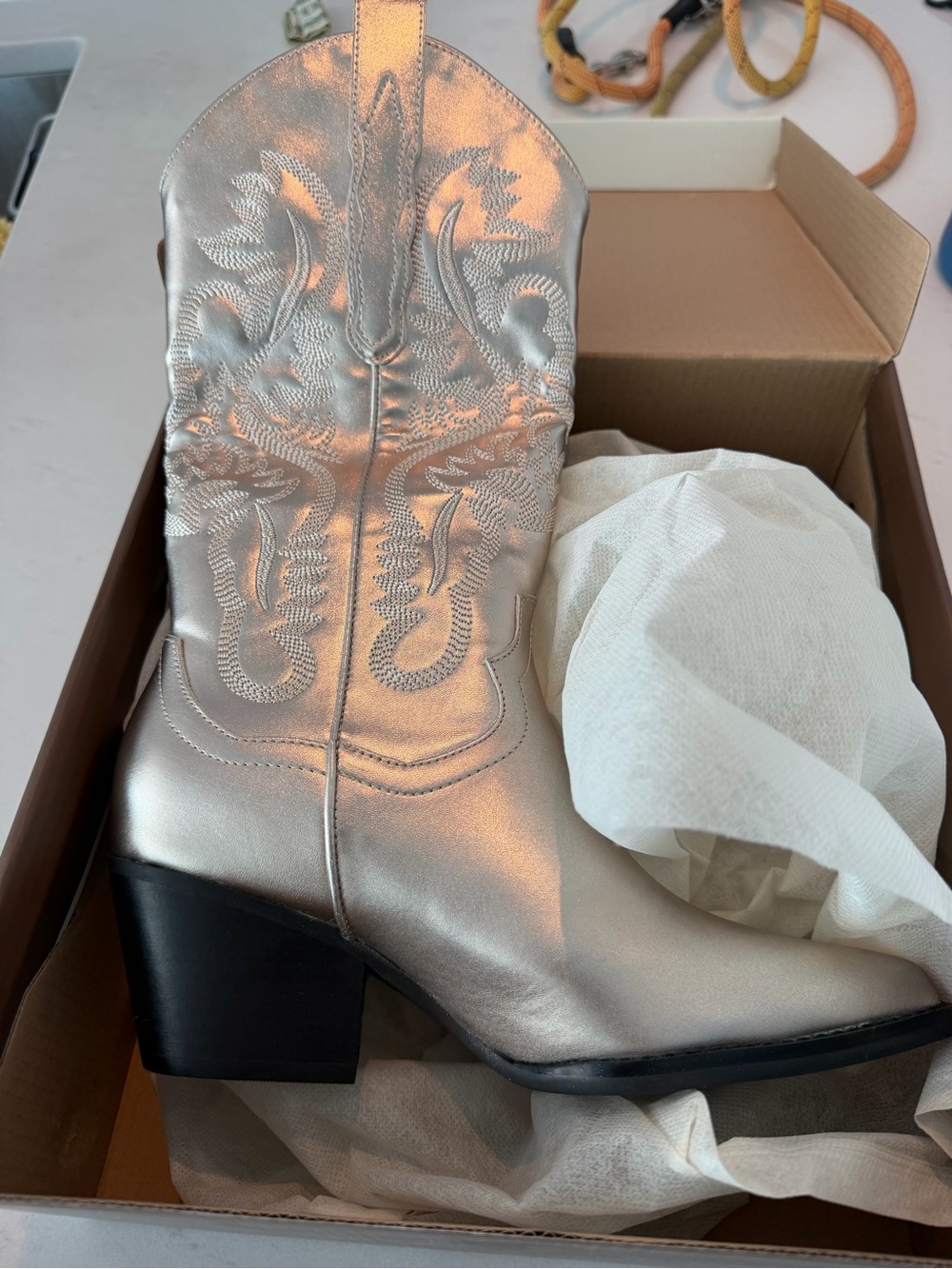 Maya Metallic champagne Western Boot